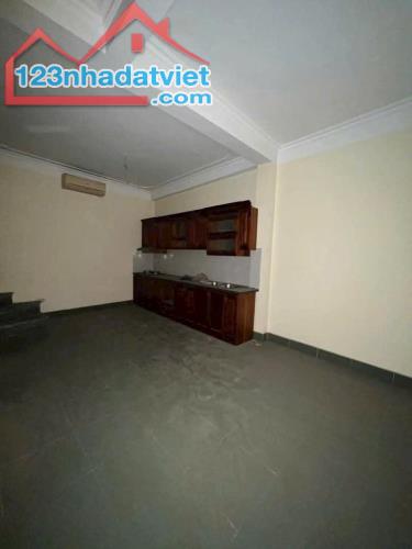 MẶT PHỐ LẠC LONG QUÂN - KINH DOANH ĐỈNH - VỈA HÈ - THANG MÁY - Ô TÔ DỪNG ĐỖ - KHÔNG QH