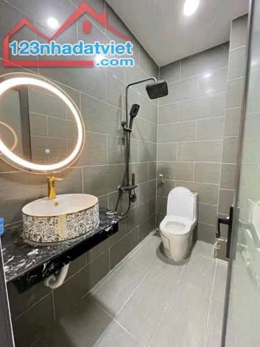 EM CẦN BÁN GẤP CĂN 2 LẦU SHR 5X20 GIÁP PHƯỜNG TÂN PHONG CHỈ 700TR SỞ HỮU - 5