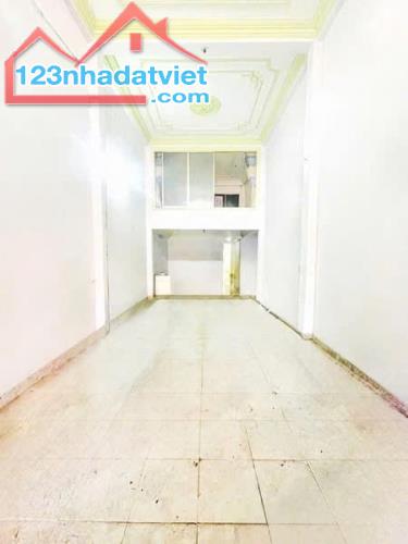 Bán nhà Mặt tiền Âu Cơ giao Ba Vân - Lũy Bán Bích, 4.2x26.5m, 4 Tầng - 6PN, 19.9 tỷ.