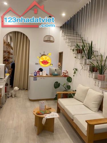 Bán nhà mặt tiền Phạm Quang Ảnh - Vị Trí Tốt - Sẵn Dòng Tiền. - 1
