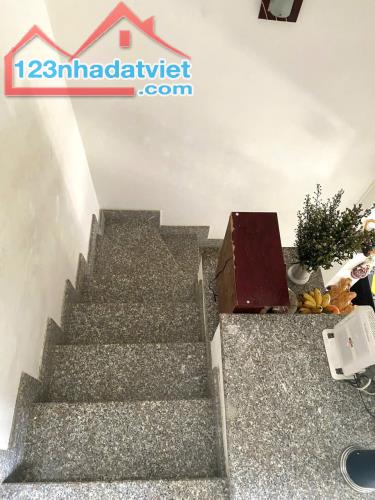 Nhà 3 Tầng, công năng vô đối, DTSd 96m2, Phường Cát Lái Q2, Giá chỉ 3ty hơn - 1