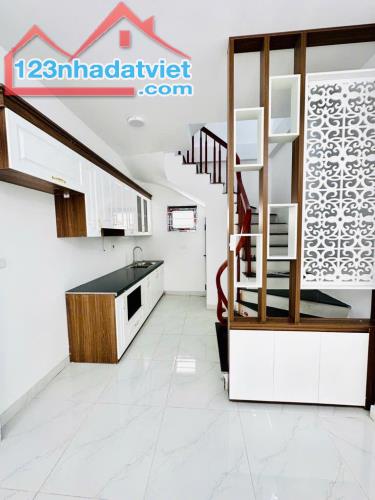 Bán siêu phẩm phân lô Âu Cơ, Tây Hồ, nhà 5 tầng 31m2 mới cứng, sổ đỏ vuông đẹp 6,28 tỷ - 1