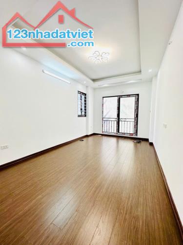 Bán siêu phẩm phân lô Âu Cơ, Tây Hồ, nhà 5 tầng 31m2 mới cứng, sổ đỏ vuông đẹp 6,28 tỷ - 2