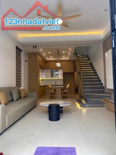 BÁN NHÀ VILLA 2 TẦNG KIỆT ÔTÔ THANH HẢI, FULL NỘI THẤT, CÓ BÃI ĐẬU OTO RỘNG, CHỈ 2,98 TỶ - 1