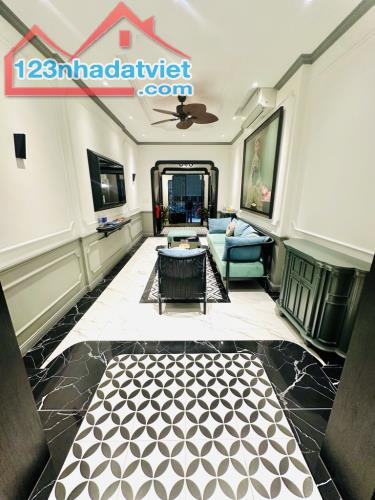 Siêu phẩm Thịnh Liệt - Hoàng Mai, ô tô đỗ cửa, nội thất Luxury đẳng cấp