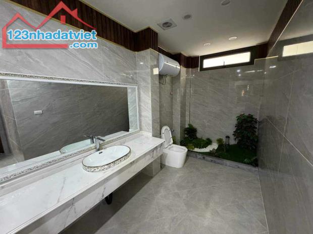 HIếm!Mặt phố Bát Khối,KD đỉnh,65M,5 tầng,MT 4M,ô tô tránh vòng quanh,vỉa hè.Nhỉnh 13 tỷ - 1
