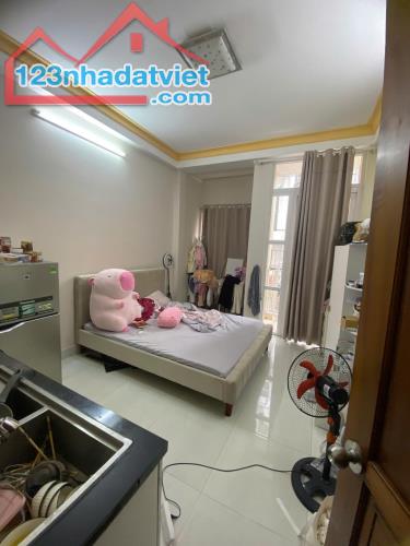 NHÀ HẺM XE HƠI 7M HUỲNH VĂN BÁNH 50M2, 4 TẦNG, 7PN, ĐANG CHO THUÊ 40 TRIỆU/ THÁNG, HƠN11TỶ - 1