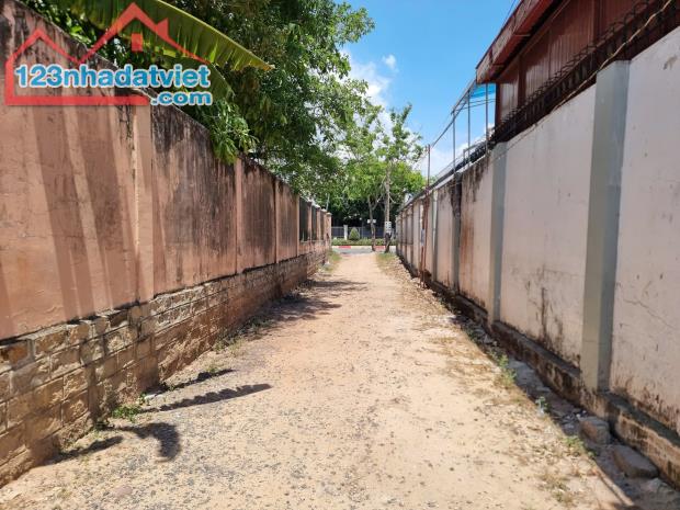 Cần bán nhanh 232m2 đất hẻm đường Võ Thị Sáu, thị trấn Long Điền. - 3