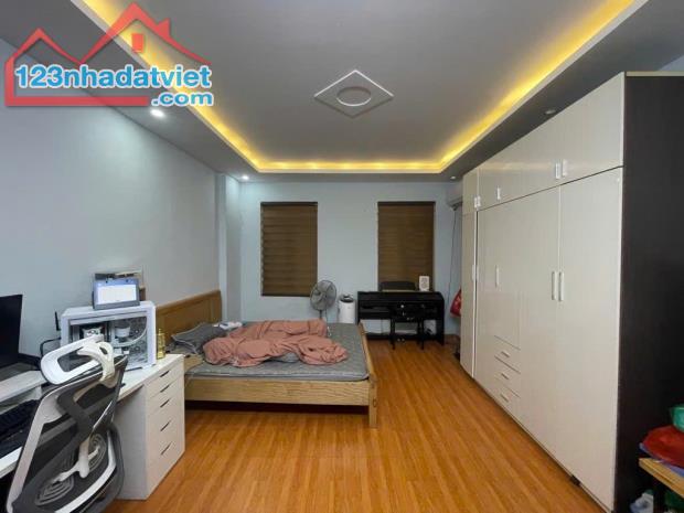 BÁN NHÀ PHỐ VIP HOÀNG VĂN THÁI – 51M2 - 4 TẦNG - MT 5M CHỈ 6.95 TỶ - 2