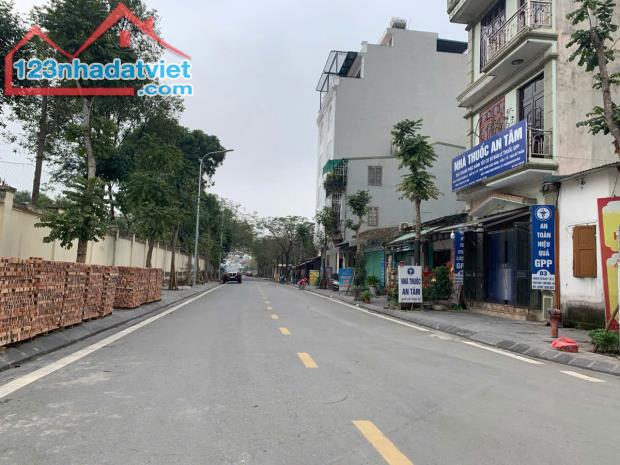 Chính chủ cần bán gấp mảnh đất tặng căn nhà cấp 4 trong khu tái định cư X6 Thạch Bàn