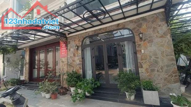 Bán căn liền kề lô góc 65 m , 5 tầng thang máy đẹp nhất Thanh Xuân , 19 tỷ - 1