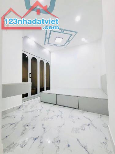 Bán nhà Gò Vấp, đường Lê Quang Định, nhà mới ở ngay, 50M²- 3 phòng ngủ, giáp Bình Thạnh - 3