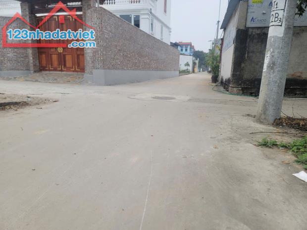Bán Đất giá đầu tư Tổ 9 TT Quang Minh,full TC 50,5m,2,9 tỷ - 3