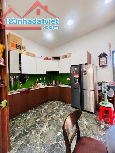 Nhà phố hiện đại, 56m², ngang rộng 5,3m, 1 trệt 2 lầu, Lê Văn Việt, gần Ngã tư Thủ Đức, gi - 1