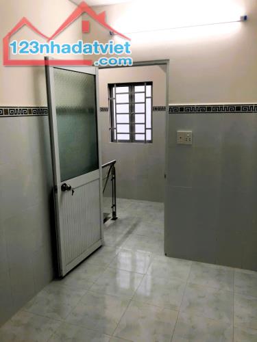 cho thuê nhà nguyên căn 2PN, 2 máy lạnh gần Gigamall giá 7tr/tháng - 2