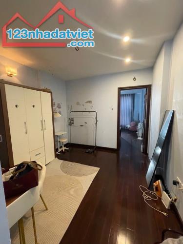 BÁN PHỐ NHẬT CHIÊU MẶT NGÕ THÔNG,DÂN XÂY - ĐI BỘ RA HỒ 60M2 GIÁ HƠN 13 TỶ - 3