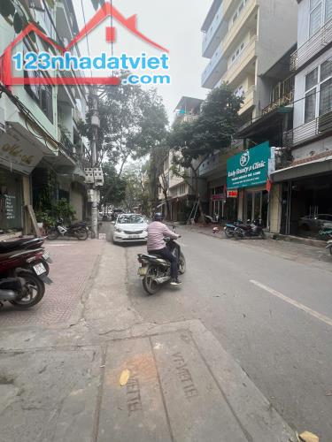 HOT - Bán nhà mặt phố Bế Văn Đàn - Hà Đông 44m2, kinh doanh sầm uất giá CHỈ 12,6 TỶ