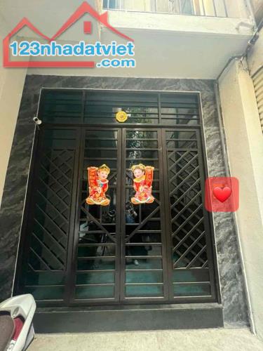 🏡 NHÀ HIẾM THANH XUÂN - DIỆN TÍCH 34/38M² - 4 TẦNG - Ô TÔ CÁCH 15M - GIÁ 6.8 TỶ
