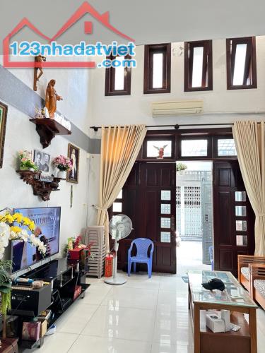 KHU VIP HUỲNH VĂN BÁNH, HẺM XE HƠI 6M, 85M2, NHÀ 5 TẦNG, NGANG 4.1M, 9PN, CHỈ NHỈNH 17 TỶ - 2