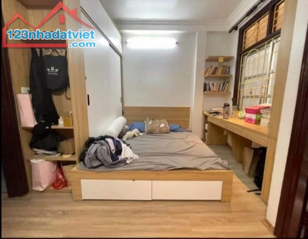 Kim Giang Hoàng Mai, 25m2, 5 Tầng, 4m Mặt Tiền, Còn 4.35 Tỷ. - 1