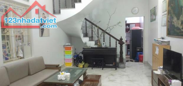 Hàng hiếm bán nhà riêng tại Miêu Nha, 7,9 tỷ, 51 m2, 4PN, 3WC, mặt tiền 5m - 1