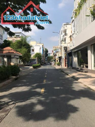 Bán nhà 50m2, 4 tầng, 4PN, Q.5, Phan Văn Trị - 17.8 tỷ - 1