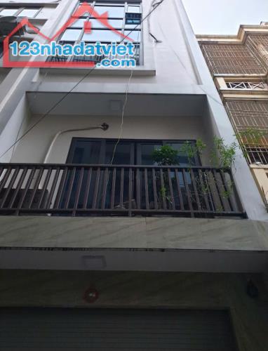 Bán nhà Thịnh Quang, Đống Đa, 46m2x5t, mặt ngõ kinh doanh, ô tô đỗ cửa, nhà mới ở ngay. - 2