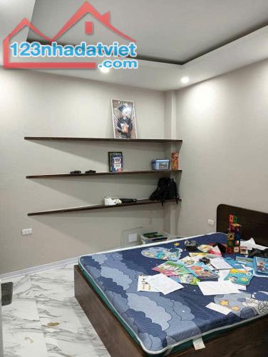Bán nhà phố Nguyễn Đức Cảnh, Hoàng Mai, diện tích 57m2, 6T Thang máy, MT 5m, OTO - 3