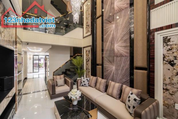 GẦN NGUYỄN THỊ THẬP Q 7, MẶT TIỀN KINH DOANH, FULL NỘI THẤT, 80M2, 6 TẦNG THANG MÁY,