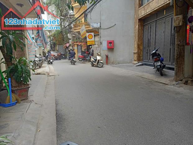 Bán nhà phân lô Lê Trọng Tấn, 4 tầng, ngõ nông, rộng, thoáng, gần ô tô giá 11.5 tỷ