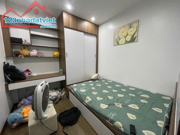 Bán nhà Định Công Thượng 35m 5 tầng 6.3 Tỷ - 2