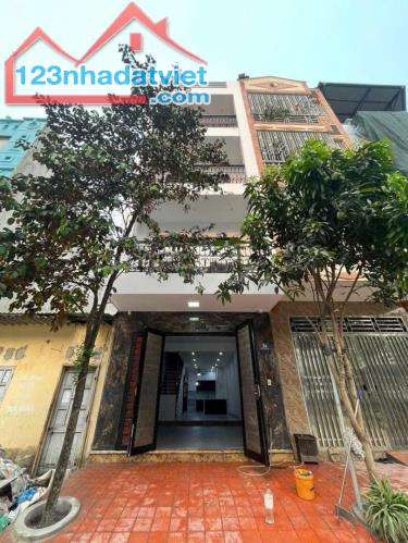 BÁN GẤP SIÊU PHẨM NHÀ 5TẦNG 60M PHỐ BÙI HUY BÍCH P.LÔ-ÔTÔ KINH DOANH CHỈ 16.2 TỶ