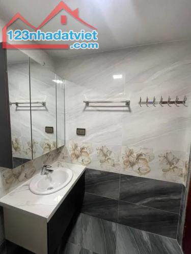 BÁN GẤP SIÊU PHẨM NHÀ 5TẦNG 60M PHỐ BÙI HUY BÍCH P.LÔ-ÔTÔ KINH DOANH CHỈ 16.2 TỶ - 5