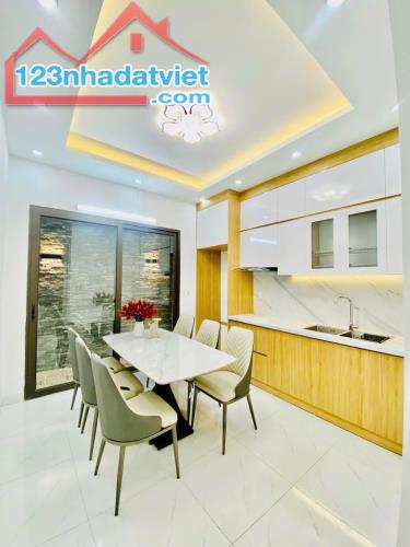 HOA HẬU -ĐẸP LONG LANH -MINH KHAI, HAI BÀ TRƯNG - FULL NỘI THẤT-48M, NHỈNH 9 TỶ