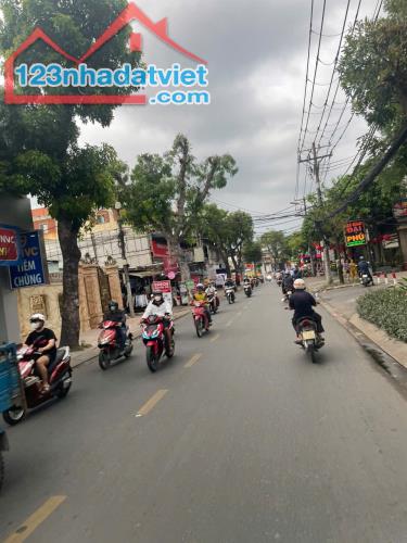 Bán nhà mặt tiền kinh doanh 18,5x33m giá 65 tỷ  Đường Nguyễn Văn Quá