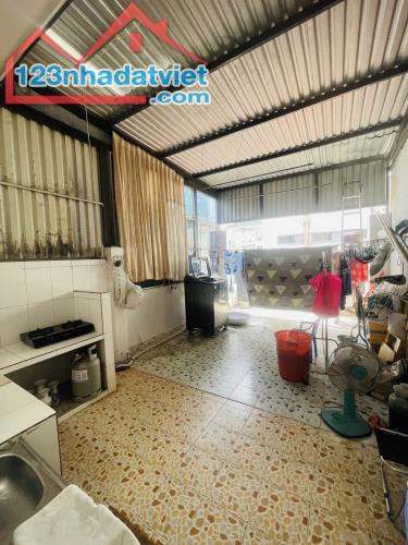 Bán nhà đường Nguyễn Trãi P. Bến Thành 56m 5 tầng chính chủ - 2