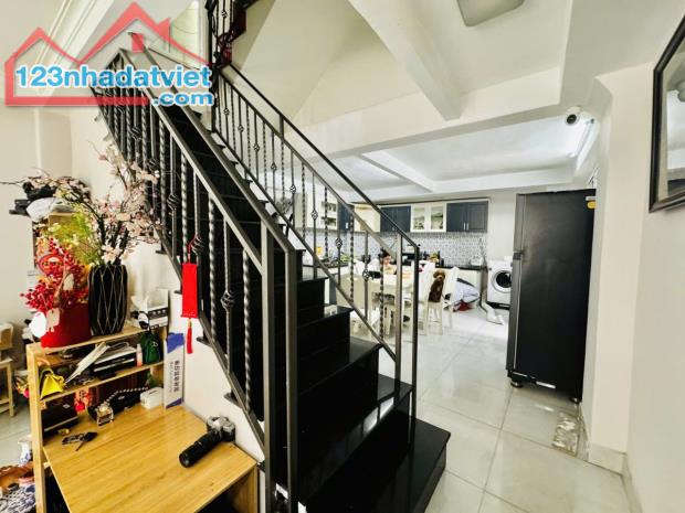 Cần Bán Gấp MTKD Dương Quảng Hàm P5 , 6,7m x 16m , 4 Lầu ,Giá 16,8 tỷ Thương Lượng Mạnh. - 2