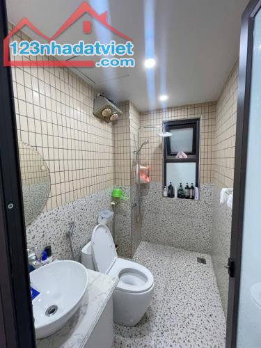 Bán nhà  Hồ Sen, Dư Hàng Kênh, Lê Chân . 4,6tỷ. 4 tầng, 70m . - 4