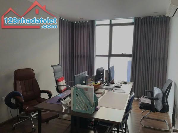 BÁN NHÀ Ở HOÀNG QUỐC VIỆT, ngõ ô tô tránh, 64m, mt 6m, 17.7 tỷ - 1