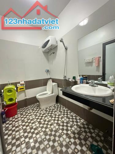Bán nhà mặt đường Tuyến 2 Chợ Hàng, Kênh Dương, Lê Chân, HP - 1