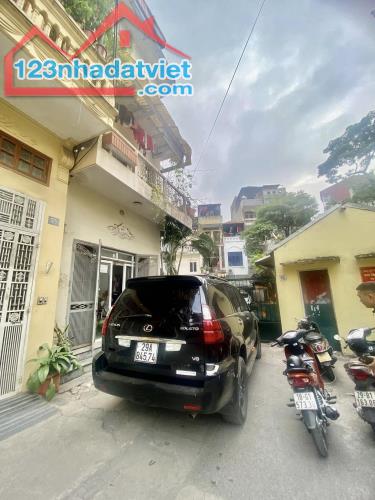 Nhỉnh 200tr/m2 Ô Tô Đỗ Cửa - Đội Cấn – 68m² –4 tầng – MT 5.4m – 16 tỷ – Ba Đình 0977658369