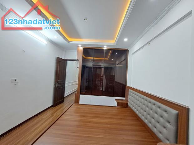 SIÊU PHẨM HOÀNG VĂN THÁI 48M2*4T  MT RỘNG LÔ GÓC FULL NỘI THẤT CHỈ 8.5 TỶ - 1