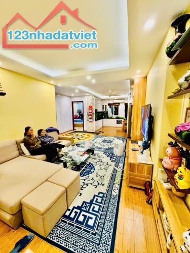 Bán nhà chung cư trung tâm Thạch Bàn - 2