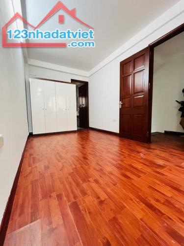 BÁN NHÀ LẠC LONG QUÂN_ DÂN XÂY_ NGÕ RỘNG _HAI THOÁNG_NHÀ ĐẸP Ở NGAY_DT 44m2_4T CHỈ 8.5 TỶ - 3