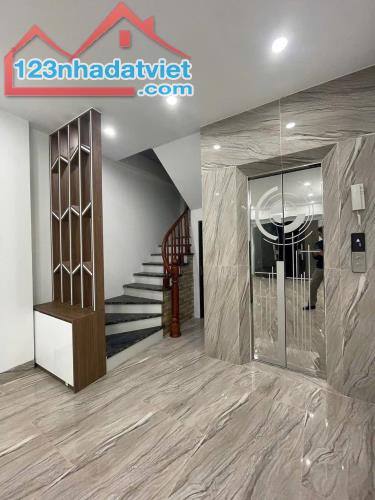 NHÀ ĐẸP - BÁT KHỐI - LONG BIÊN, LÔ GÓC 2 THOÁNG, 6 TẦNG THANG MÁY, NGÕ THÔNG, 7 CHỖ ĐỖ