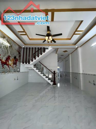 Bán Nhà 1L đường xe hơi, SHR, 81m2, gần Uỷ ban Hưng Long - 1