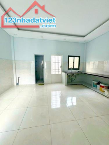 Bán nhà mặt phố Linh Xuân, Thủ Đức, 90m², 4.4 tỷ, sổ hồng - 1