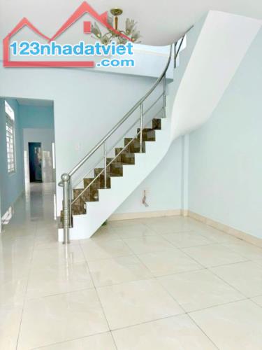 Bán nhà mặt phố Linh Xuân, Thủ Đức, 90m², 4.4 tỷ, sổ hồng - 2