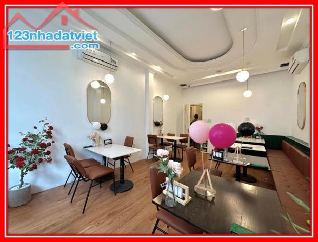 Cho thuê Mặt bằng 2 tầng, vị trí gần Nhà Hát Lớn! 0902318197