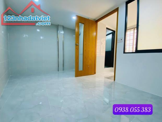 Chia gia tài, bán gấp nhà mới,đẹp đầy đủ tiện ích, 3 tầng giáp quận 10, q3 CMT8, chỉ 4.x t - 1